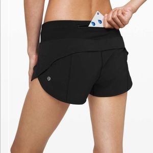 Lulu lemon speed up short 2.5